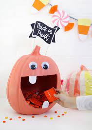 Diy Pumpkin Candy Bowl Diy Halloween Candy Banner Pinterest Natalia Escano Halloween Crafts Decorations Diy Halloween Candy Creative Halloween Decorations