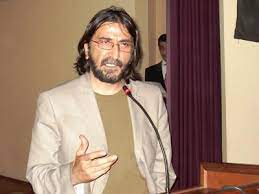 Oda tv'den ayrılarak veryansın tv isimli haber sitesini kuran nihat genç 1956 yılında trabzon'da dünyaya gelmiştir. Nihat Genc Kimdir Bilgiustam