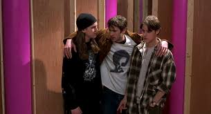 Присцилла бариэль / priscilla barielle. Mallrats 2 Kevin Smith Is Going Back To The Food Court Grizzly Bomb