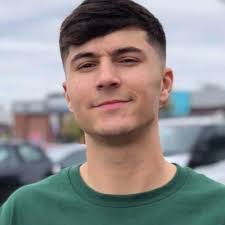 Philip Doyle's Instagram, Twitter & Facebook