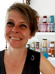 Fanny Schaeffer's Instagram, Twitter & Facebook