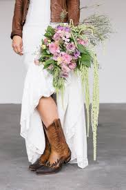 Could not retrieve the oembed resource. 1 Brautkleid 6 Looks Fur Eure Hochzeit Mit Victoria Rusche Hochzeitsblog The Little Wedding Corner