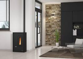La puissance d'un poêle à granulés s'exprime en kw et va toutefois, il faut considérer qu'un poêle à granulés chauffe essentiellement la pièce dans laquelle il est installé. Comment Choisir Son Poele Pour Chauffer Une Petite Surface