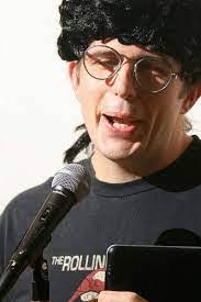 Kaye Ward's Instagram, Twitter & Facebook