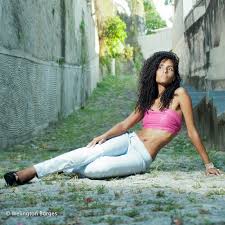 Que vous soyez nouveau dans le coin ou pas, ou juste de passage, vous trouverez certainement sur eventbrite une activité susceptible de vous. Ana Paula Barros Agencia 40 Graus Ensaio Em Santa Teresa Flickr