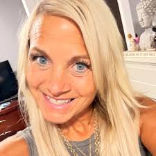 What is a fair hourly rate for manual labor in Plymouth?