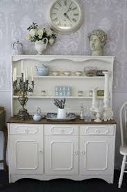 Vor etwa dreißig jahren weitete sich der gebrauchtstil auf möbel aus. Shabby Chic Selber Machen Und Dem Zuhause Ein Authentisches Raumgefuhl Verleihen