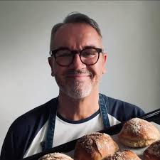 Bob Ek updated his profile picture.