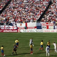 Watch colombia vs inglaterra (season 2020, episode 14) of historia de los mundiales or get episode details on nbc.com. Archivo Colombia Vs England Giants Stadium 2005 Jpg Wikipedia La Enciclopedia Libre