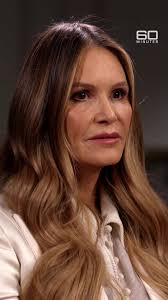 When Elle Macpherson was diagnosed with breast cancer, she made the very  controversial choice to reject conventional treatment