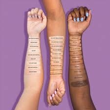 It is not too thick but strong enough to cover my bags really well and stay in place through my work day. Tarte Double Duty Beauty Shape Tape Contour Concealer 27s Light Med