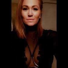 Fay Chalmers's Instagram, Twitter & Facebook