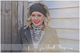 How To Wear A Knitted Ear Warmer Hair And Makeup Tips Small Things Blog Short Hair Styles