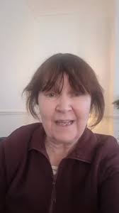 I wonder how many have actually come across a Fox 🦊 in their lifetime. I  grew up in the Suburbs by the Sea. But I've spent the last 19 years living  in