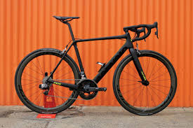 cervelo r5 review versus the specialized tarmac sl6 bike