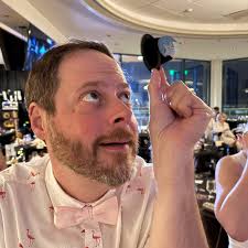 How to assemble a team for Casa Valentina production?