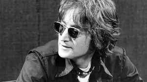 On the evening of 8 december 1980, english musician john lennon, formerly of the beatles, was shot and fatally wounded in the archway of the dakota, his residence in new york city. John Lennon Funf Schusse Beendeten Das Leben Des Jahrhundert Musikers Stern De