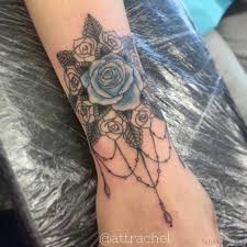 Tattoo tête de mort et rose sur l'avant bras. Rose Mandala Tattoo On Wrist Novocom Top