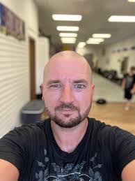 Dennis Bontrager's Instagram, Twitter & Facebook