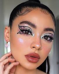 Discover 260 Make Up and eye makeup ideas