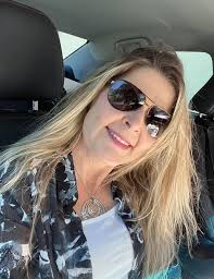 Jessica Toler's Instagram, Twitter & Facebook