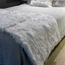 On ebay, you can choose from a variety of colours, materials, styles, designs, and features of king size bedspreads created by different manufacturers. Fibre By Auskin Luxe Alpaca Bed Scarves King Or Queen Ultimate Sheepskin