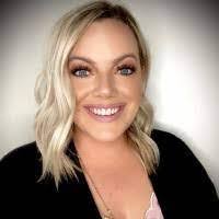 Kellie Sexton's Instagram, Twitter & Facebook