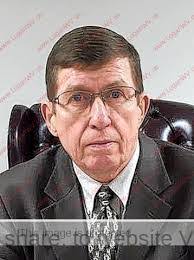 Kenny Buck's Instagram, Twitter & Facebook