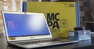 Esta es una de las becas junaeb que se dirige a estudiantes que pertenecen a pueblos originarios y se encuentran en. Beca Escolar Junaeb Revisa Si Tu Hijo Recibe Un Notebook Gratuito Bonos 2021 Chile