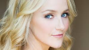 Visalia's Betsy Wolfe returns home from Broadway
