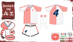 Hoje mostro a dinamarca, da brianezi, anos 90. Kit Design By Eroj 1986 Dinamarca Home E Away