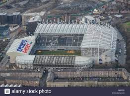 Find the perfect newcastle united stadium stock photos and editorial news pictures from getty images. Luftaufnahme Von Newcastle United Football Club St James Park Stadium Stockfotografie Alamy