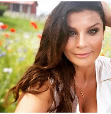 Carola maria häggkvist (swedish pronunciation: Pin Pa Carola