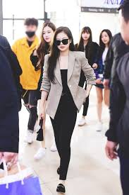 Https Kbizoom Com Idols With The Best Airport Fashion Style No One Can Surpass Jennie Blackpink Fashion Kpop Fashion Outfits Airport Fashion Kpop