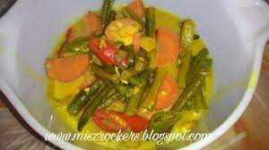 Gurih dan lezat itulah kriteria dari sayur lodeh. Resepi Sayurcampur Dan Udang Masak Lemak Kuning Ceritera Si Gadis Biru