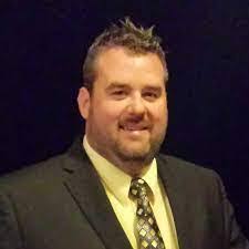 Derek Pendley's Instagram, Twitter & Facebook