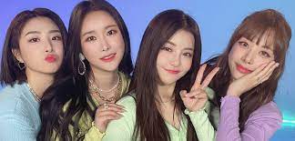 At the online showcase for their digital single. Amazing Brave Girls Rollin To Top Gaon Billboard K Pop 100 Charts Meyknews