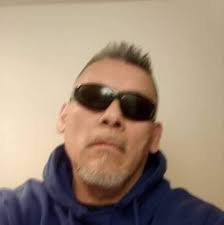 Hi, I'm doctor from Rome. I live in San Francisco. I'm single. Are you?