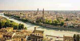 Ogni sforzo è ripagato da questi sorrisi! Das Sind Die 11 Schonsten Sehenswurdigkeiten In Verona