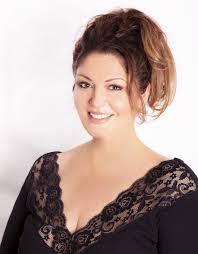 Gina May's Instagram, Twitter & Facebook