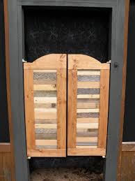 Rustic Western Barn Wood Swinging Saloon Cafe Doors Bar Pub Etsy In 2021 Cafe Door Door Bar Barn Wood