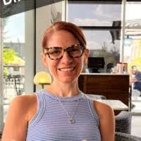 Beth Burdick's Instagram, Twitter & Facebook