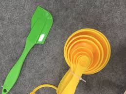 4 Baking Tools And Accessories To Buy From Daiso Home Decor Singapore Baking Tools Tools And Accessories Spice Things Up