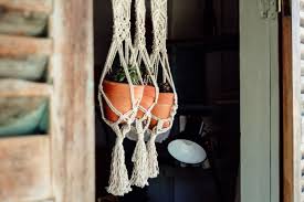 This diy hanging planter is incredibly simple to make, using only 3 kinds of macrame knots. 16 Easy Diy Macrame Plant Hangers For Beginners Macrame For Beginners