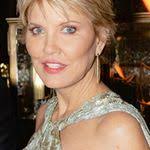 Lolette May's Instagram, Twitter & Facebook