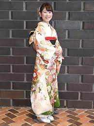 no 849しおり 振袖スナップ写真2 振袖 着物 スタイル