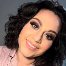 Alma Guardado's Instagram, Twitter & Facebook