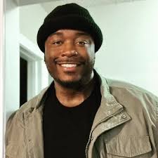 Darryl Perry (@khololifestyle)