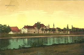 In der historischen altstadt von werder, am hang über der havel, schufen die architekten jurek brüggen und sebastian sailer ein modernes haus am see, das im. Datei Ingolstadt Donau Jpg Wikipedia