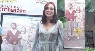 Kami sama2 belajar sadar, cinta antara ibu & anak itu gak hanya pilihan terpopuler news lifestyle indeks. Hamil 8 Bulan Terlihat Langsing Ini Berat Badan Shandy Aulia Sekarang